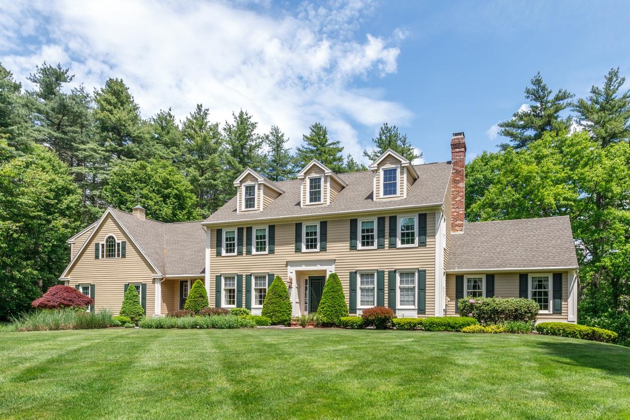 3 Aberdeen Street Windham, NH 03087 - Photo 1 of 57