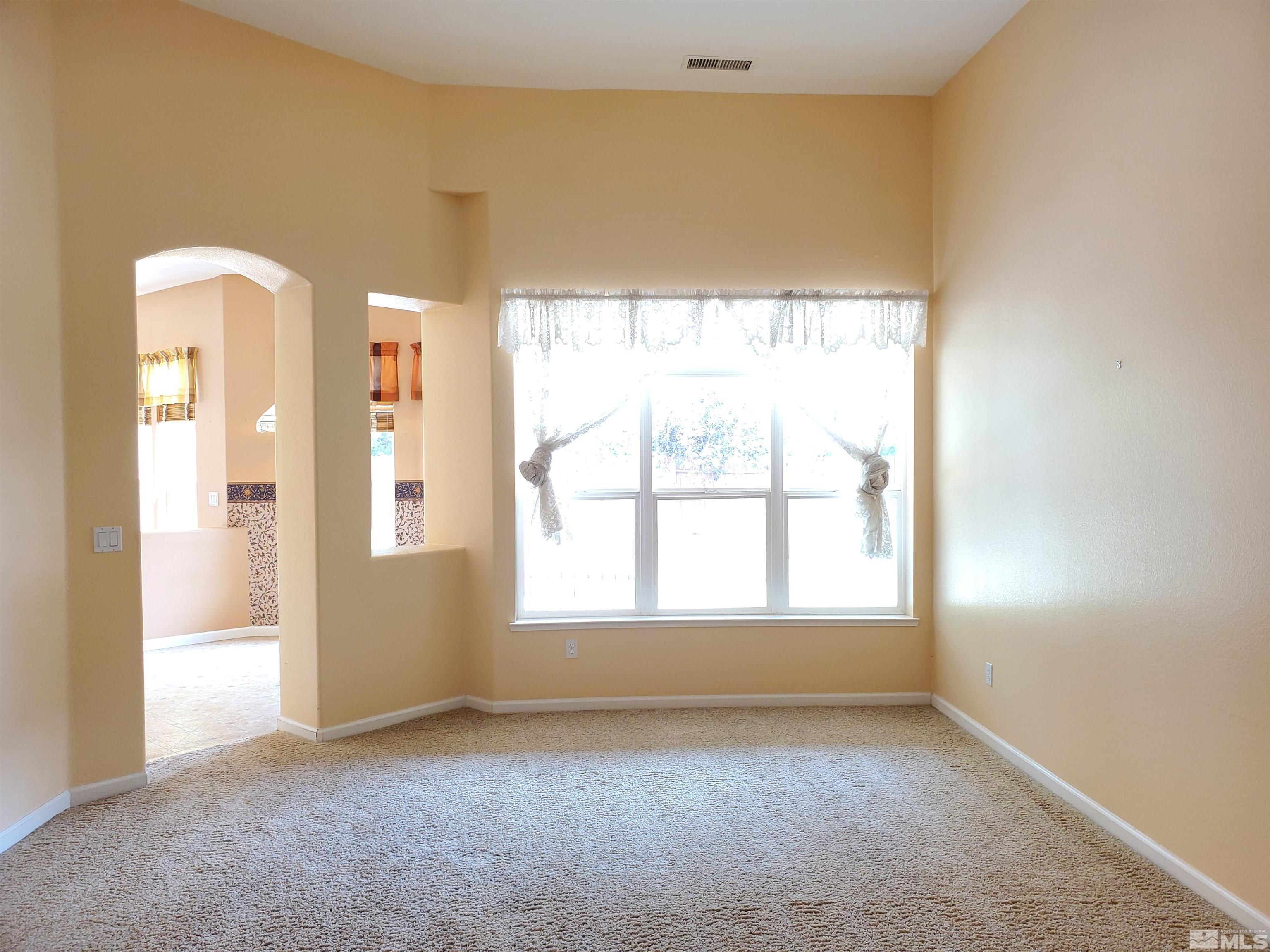 9980 Moccasin Court Reno, NV 89521 - Photo 11 of 28 Photo 11