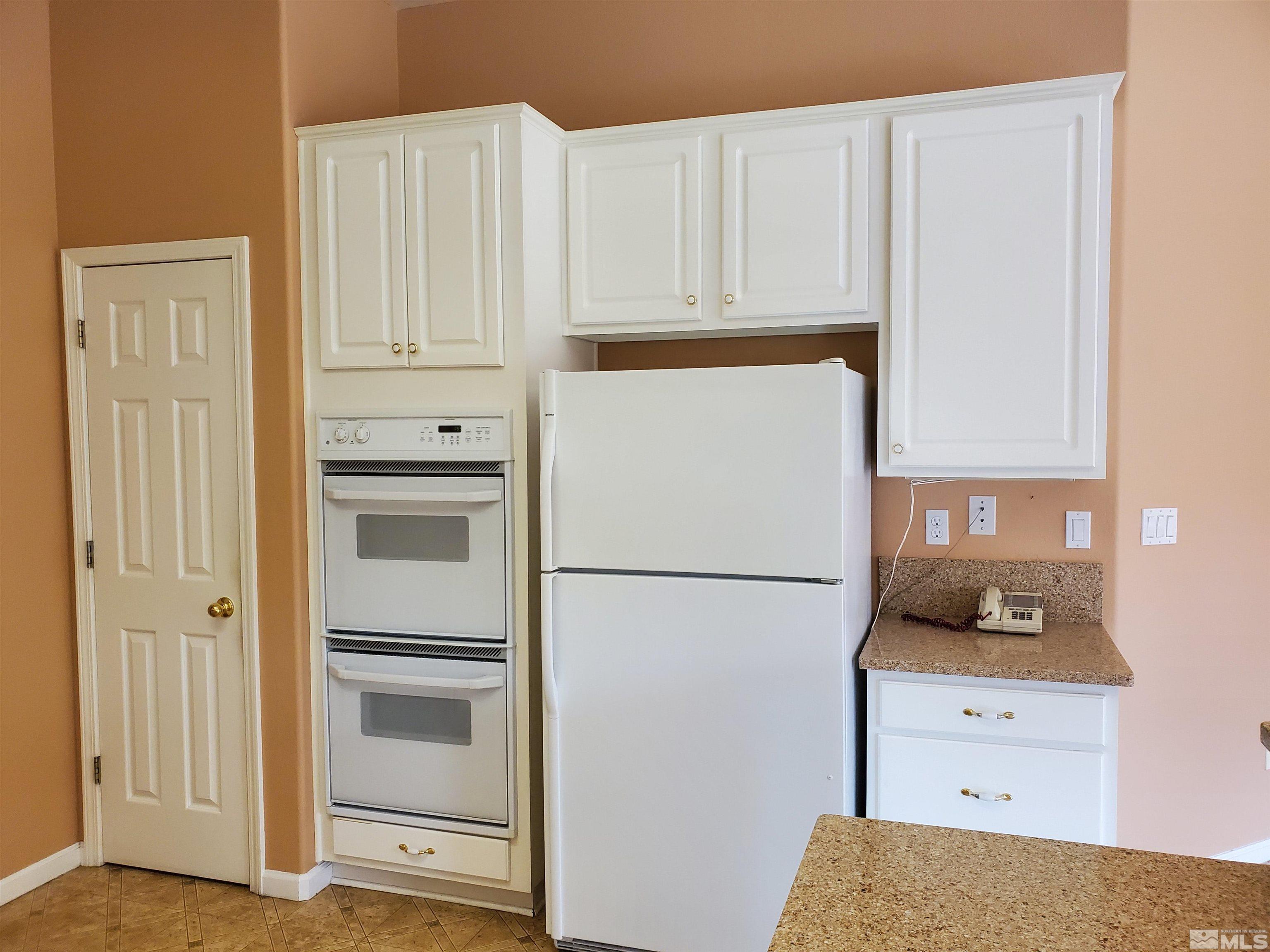 9980 Moccasin Court Reno, NV 89521 - Photo 6 of 28 Photo 6