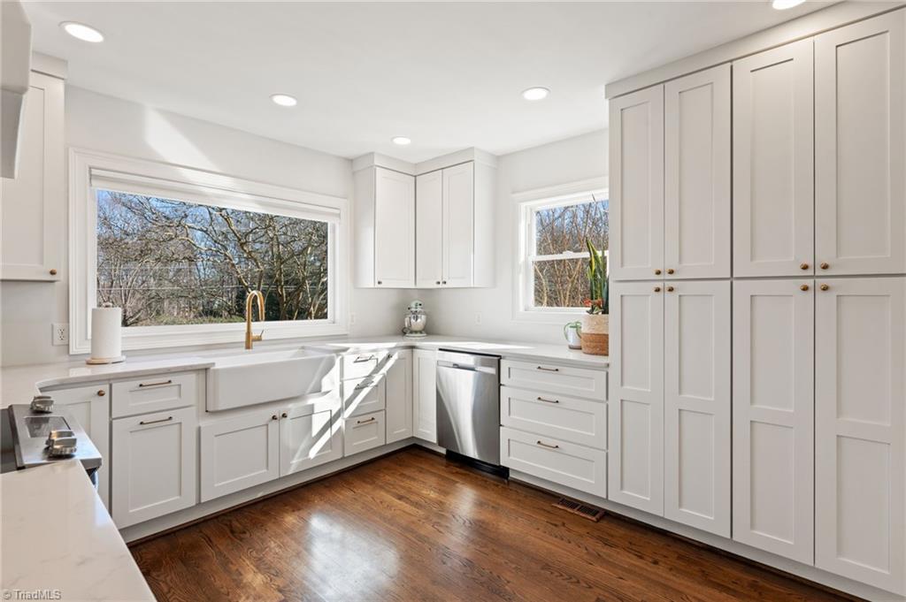 3909 Johnson Street High Point, NC 27265 - Photo 12 of 49 Gallery Image 12