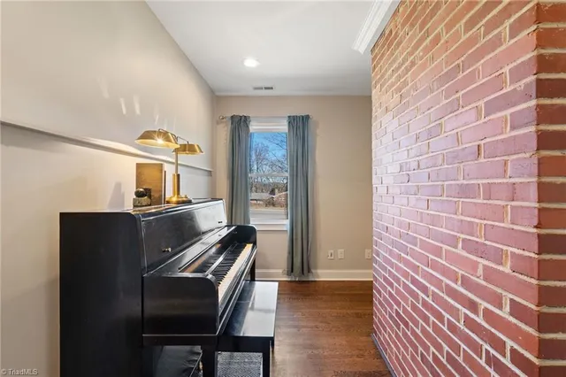 $450,000 | 3909 Johnson Street, High Point, NC 27265