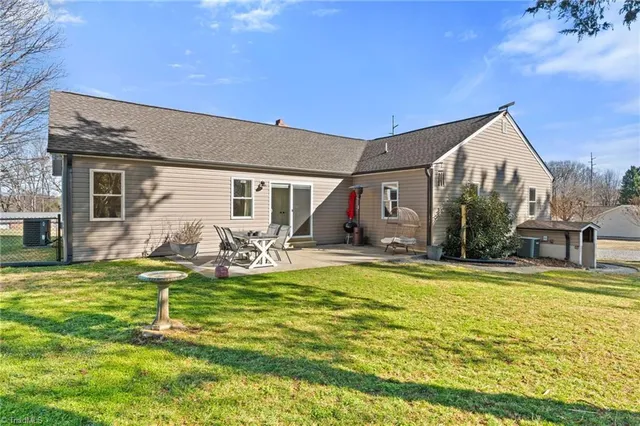 $450,000 | 3909 Johnson Street, High Point, NC 27265