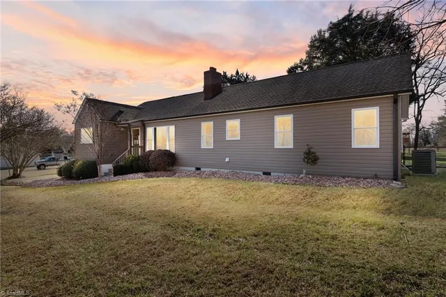 $450,000 | 3909 Johnson Street, High Point, NC 27265