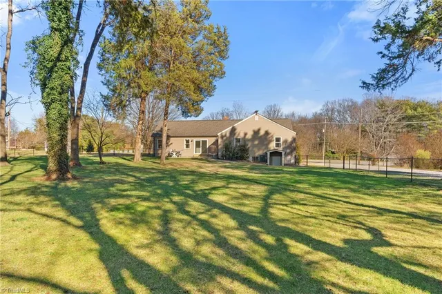 $450,000 | 3909 Johnson Street, High Point, NC 27265