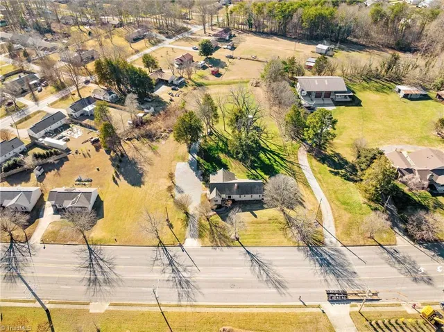 $450,000 | 3909 Johnson Street, High Point, NC 27265