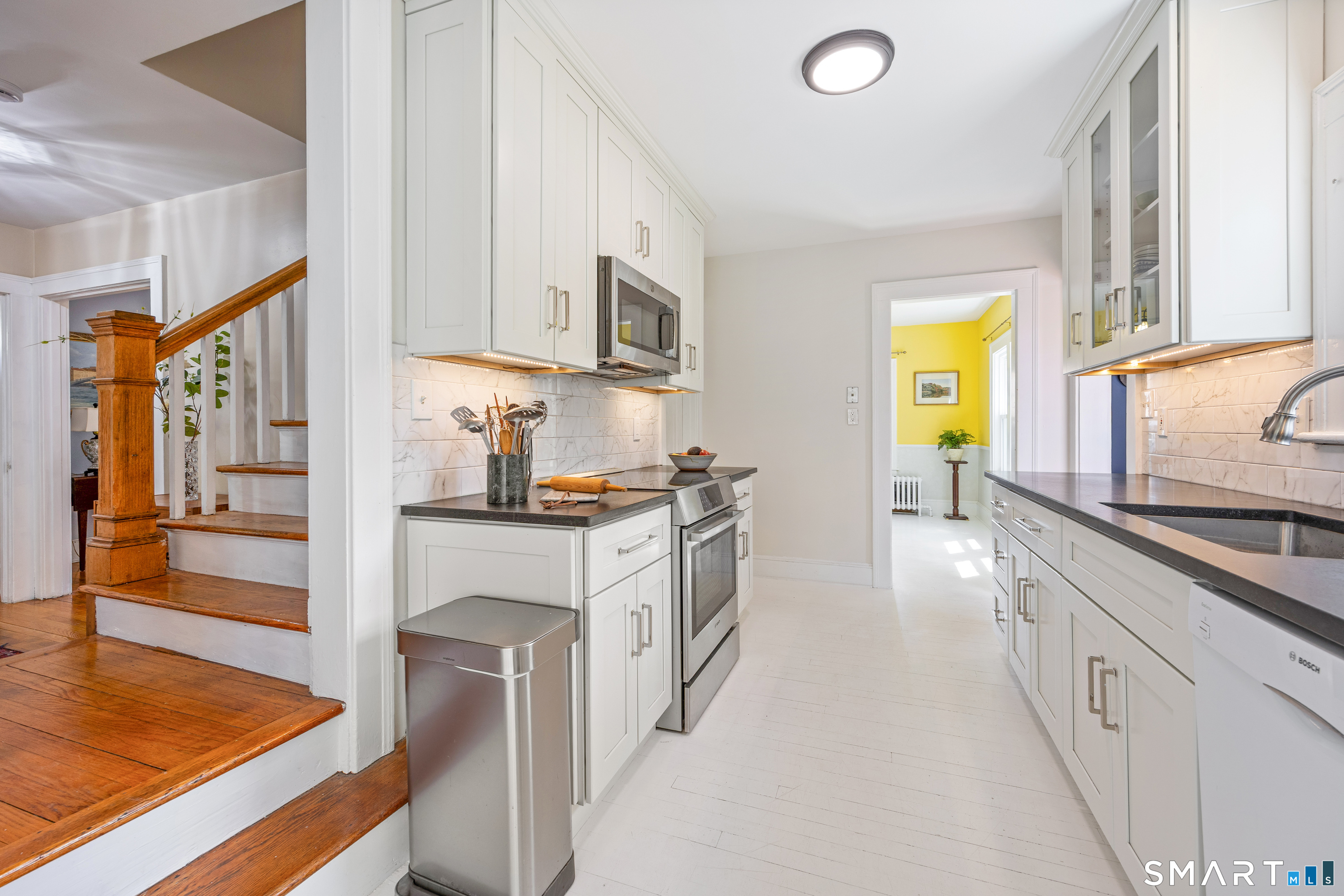 34 Clintonville Road North Haven, CT 06473 - Photo 9 of 40 1st Floor Kitchen