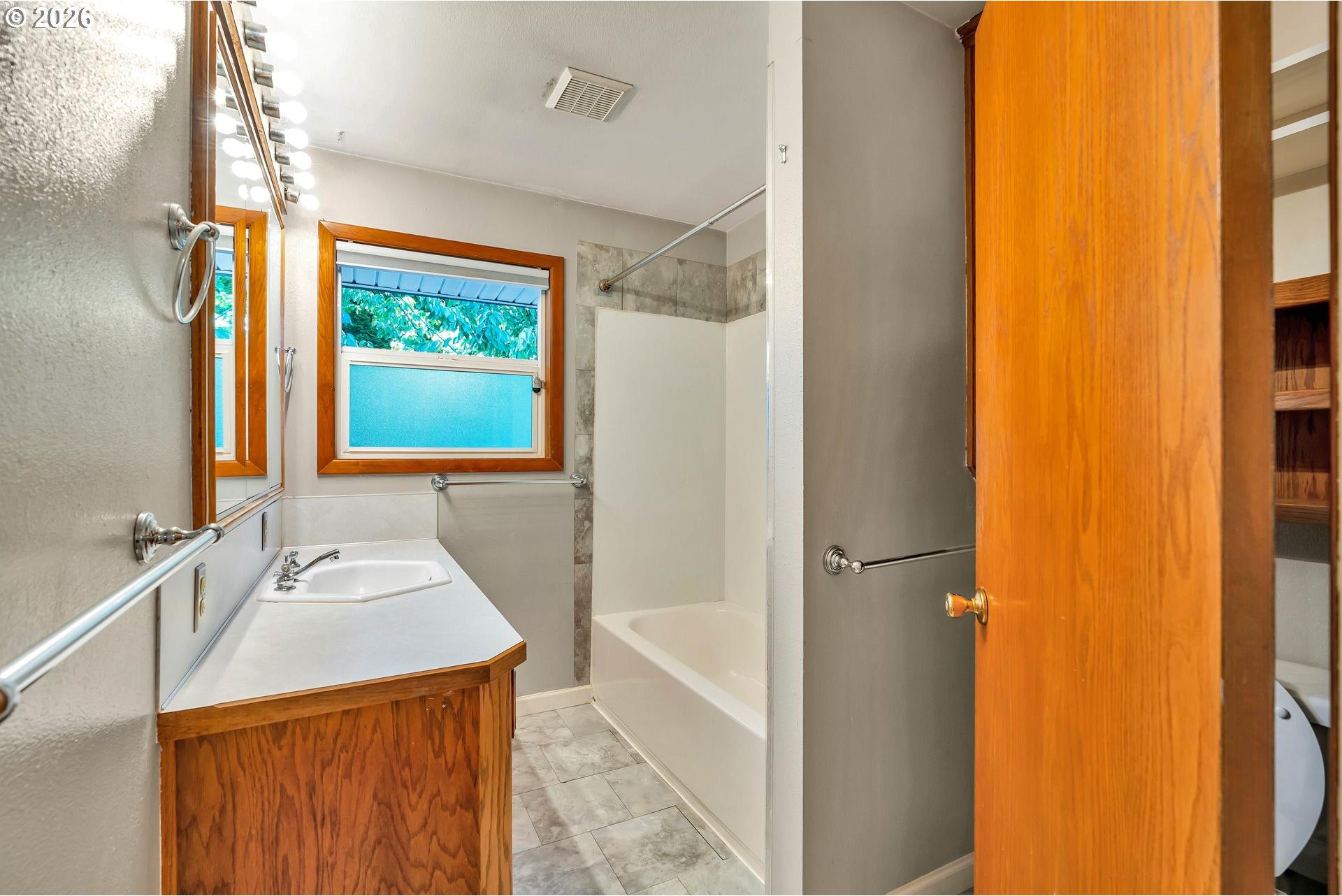 1204 Filbert Street Forest Grove, OR 97116 - Photo 20 of 36 Gallery Image 20