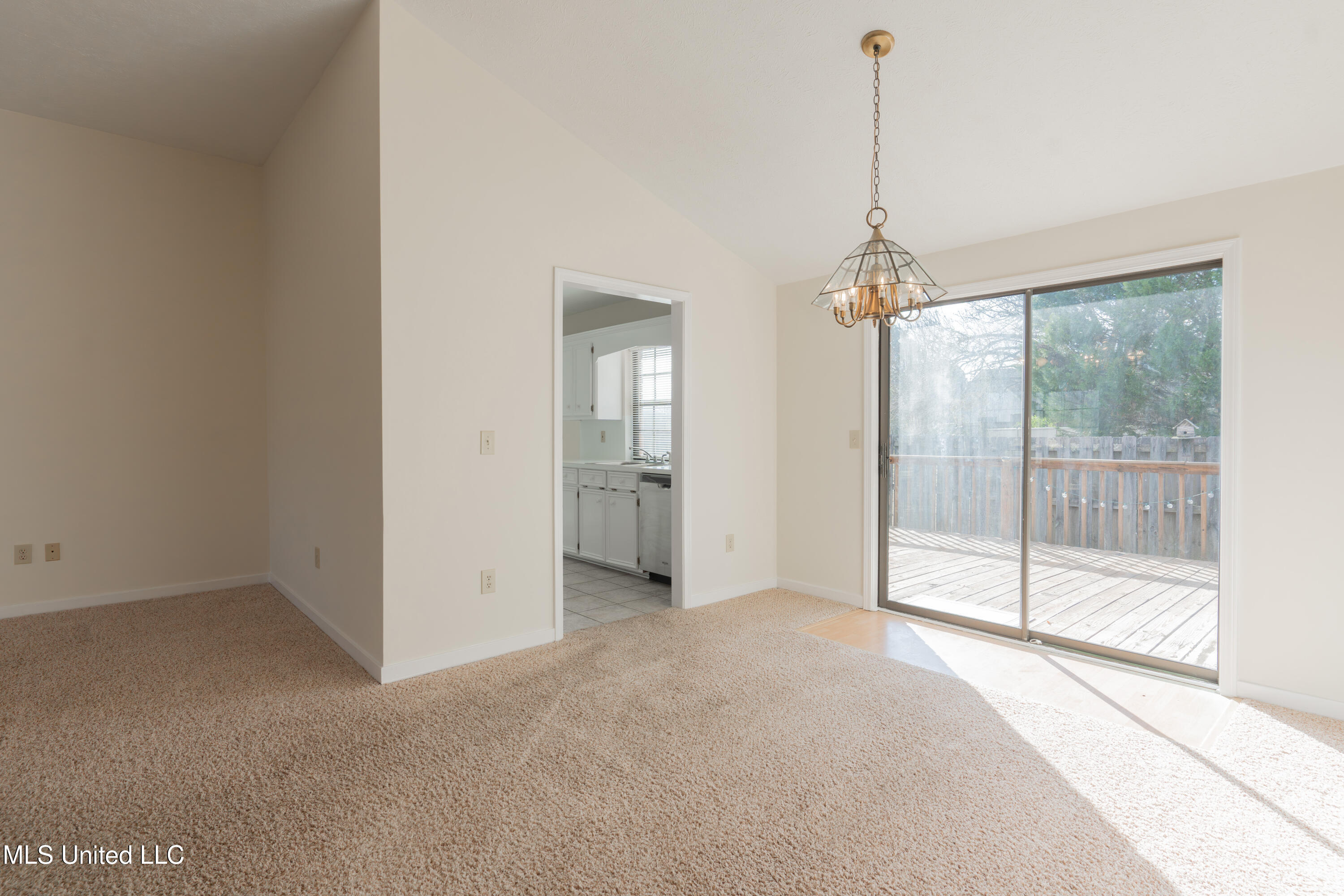 128 Villa Way Clinton, MS 39056 - Photo 11 of 43 11-DiningArea