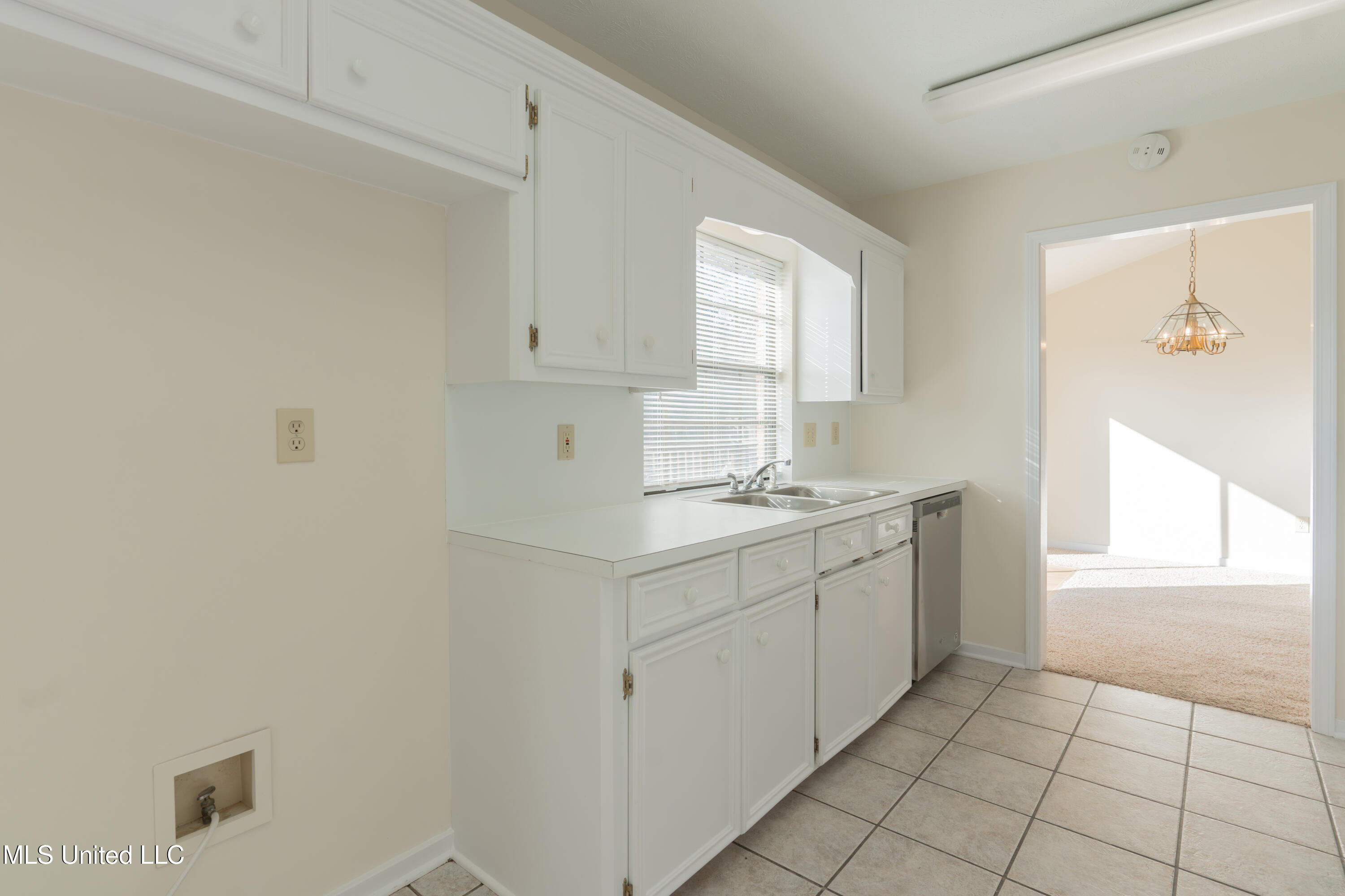 128 Villa Way Clinton, MS 39056 - Photo 16 of 43 16-Kitchen