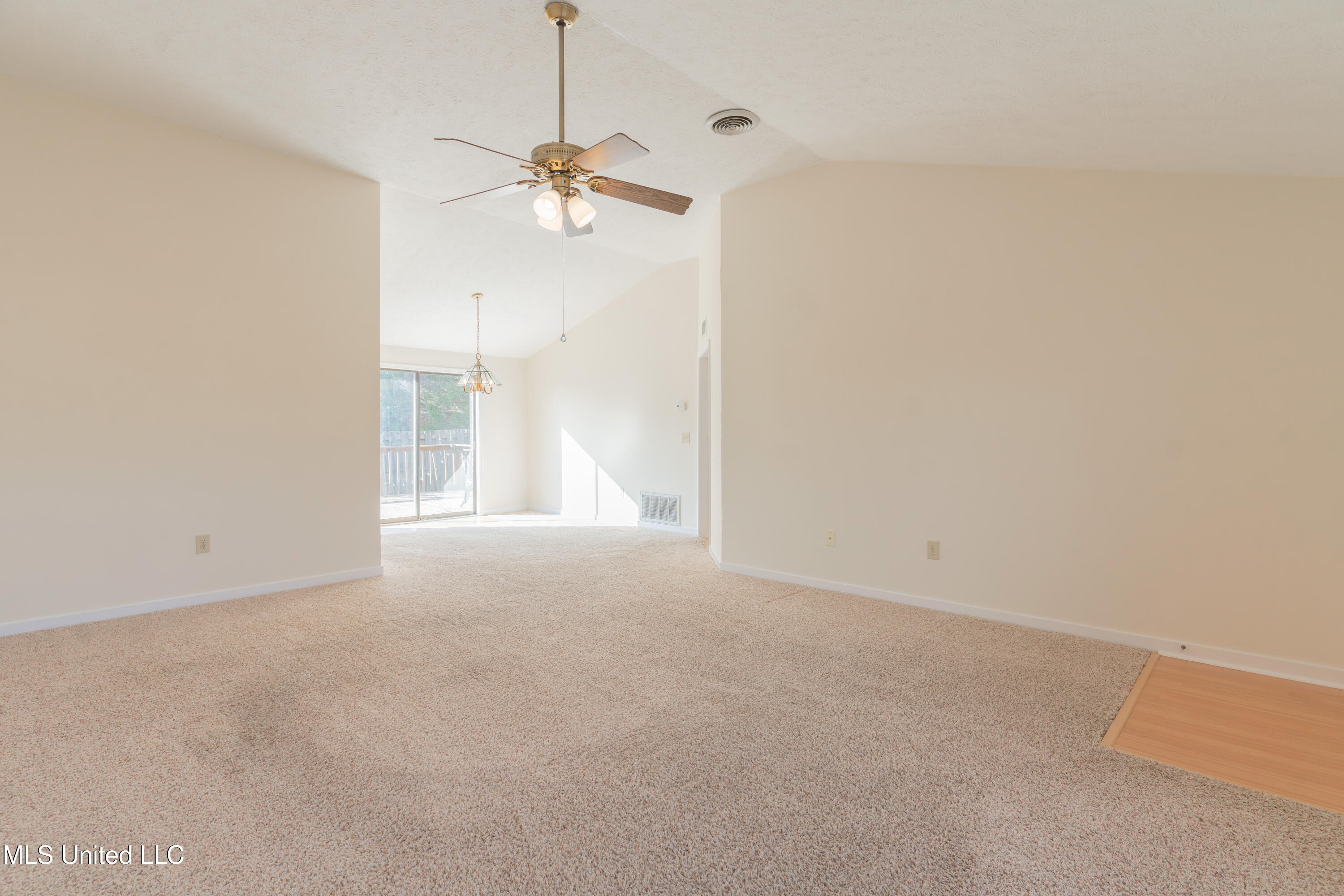 128 Villa Way Clinton, MS 39056 - Photo 7 of 43 7-LivingRoom