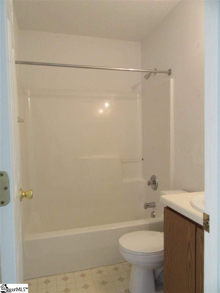 4 Deer Ridge Court Greenville, SC 29607 - Photo 10 of 15 Gallery Image 10
