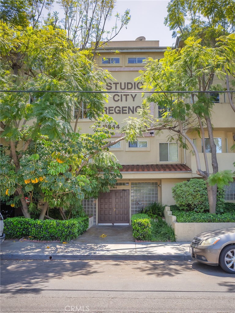11044 Acama Street, Unit 302 Studio City, CA 91602 - Photo 2 of 49 Front