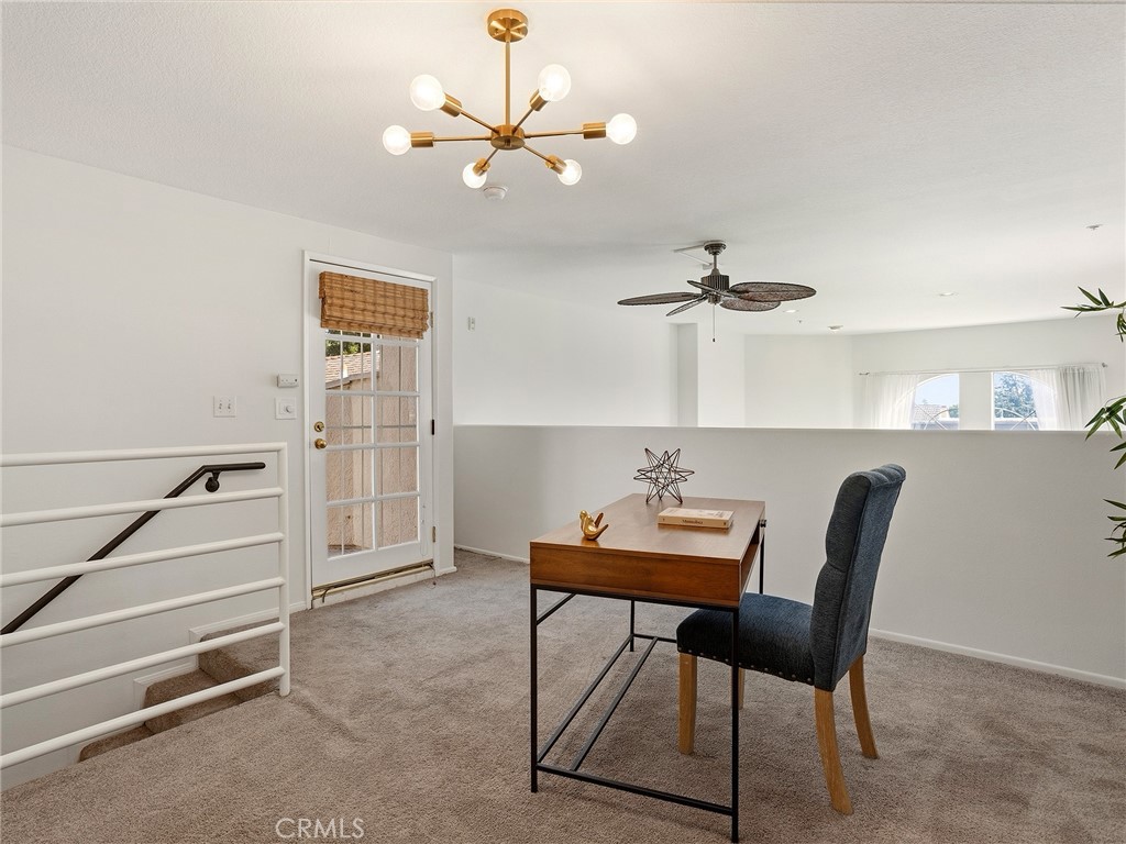11044 Acama Street, Unit 302 Studio City, CA 91602 - Photo 29 of 49 Loft