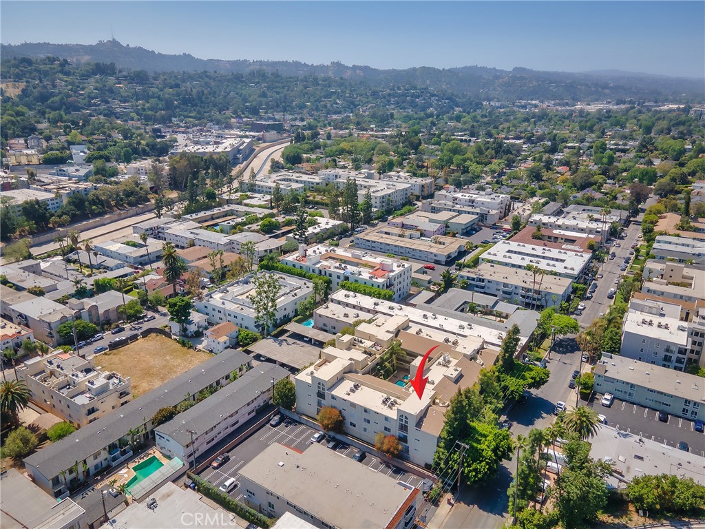 11044 Acama Street, Unit 302 Studio City, CA 91602 - Photo 48 of 49 Aerial