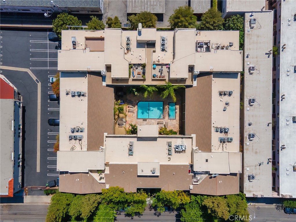 11044 Acama Street, Unit 302 Studio City, CA 91602 - Photo 49 of 49 Aerial