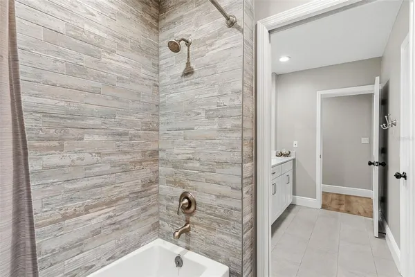 $1,300,000 | 650 Old Mims Road, Geneva, FL 32732