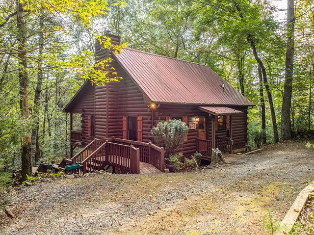 $375,000 | 804 Pocaset Drive, Ellijay, GA 30540