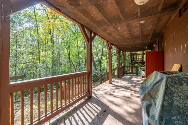 $375,000 | 804 Pocaset Drive, Ellijay, GA 30540