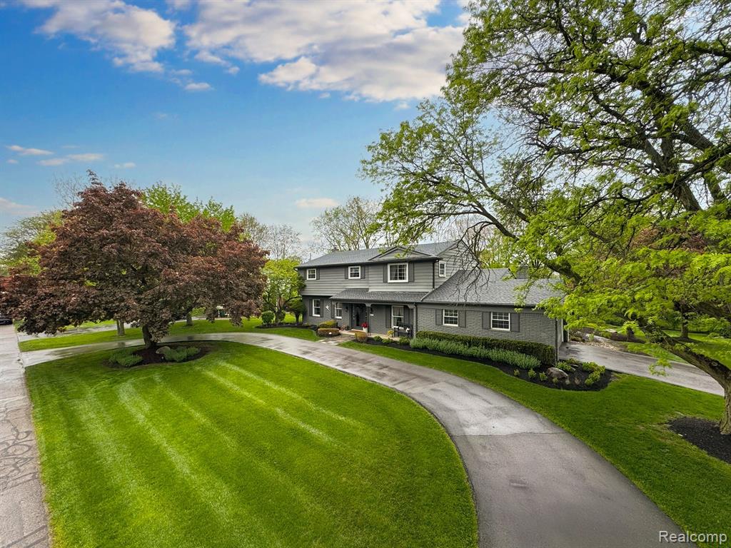 29958 Barwell Road Farmington Hills, MI 48334 - Photo 3 of 48
