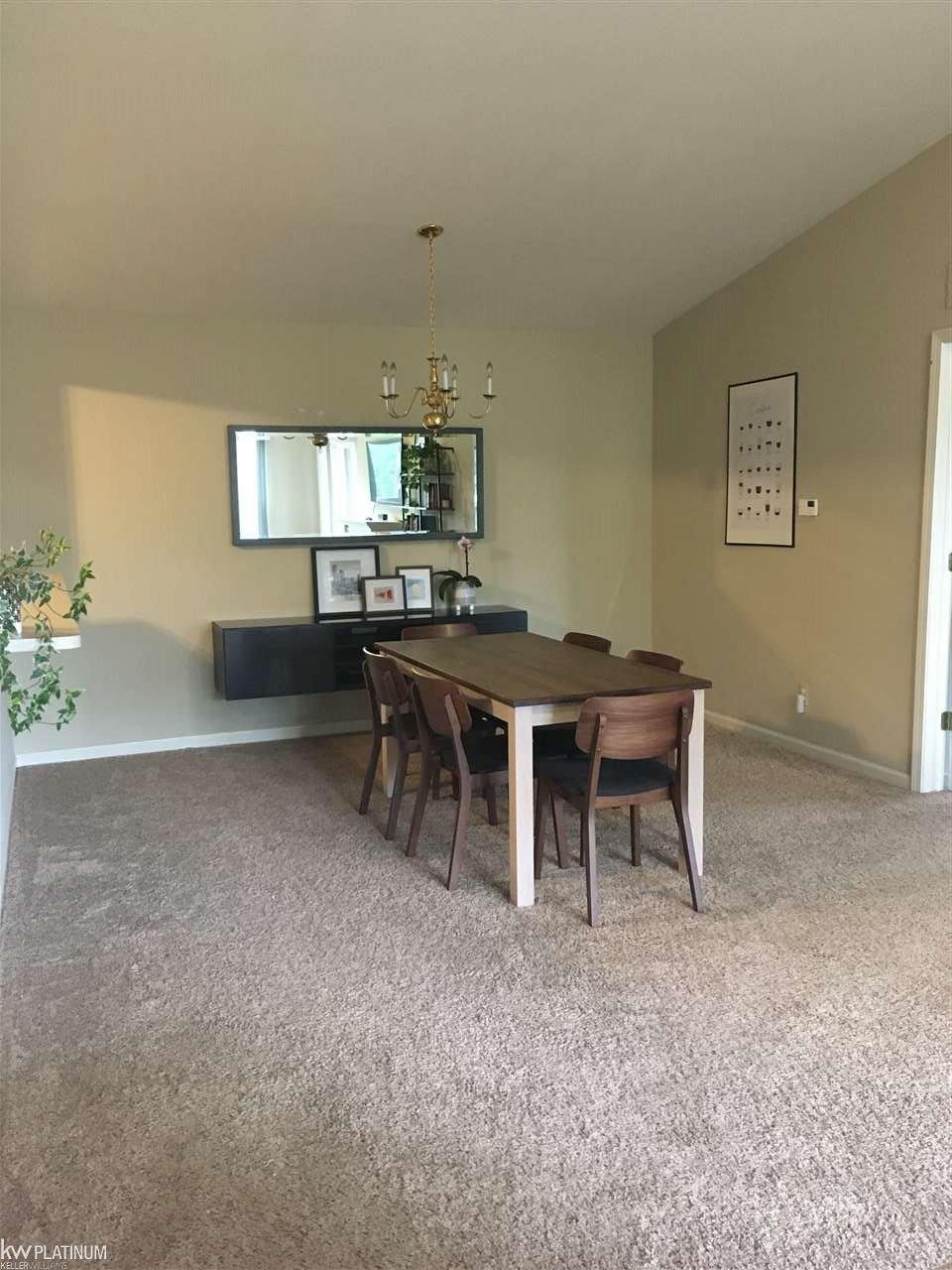 1868 Flagstone Circle Rochester, MI 48307 - Photo 11 of 41 Dining Room