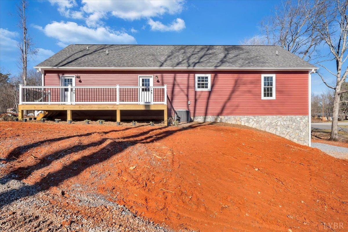 5934 Joppa Mill Road Moneta, VA 24121 - Photo 35 of 45 a front view of a house with a yard