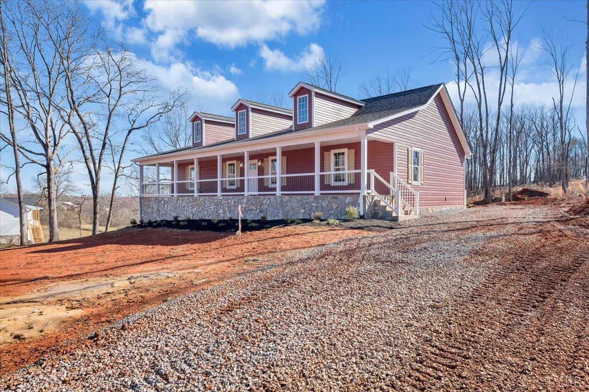 5934 Joppa Mill Road Moneta, VA 24121 - Photo 41 of 45 a front view of a house with a yard