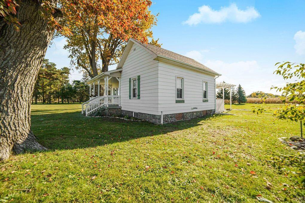 9612 East Olive Road Wheeler, MI 48662 - Photo 3 of 6 Gallery Image 3