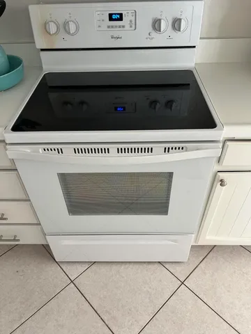 a close up view of washer and dryer