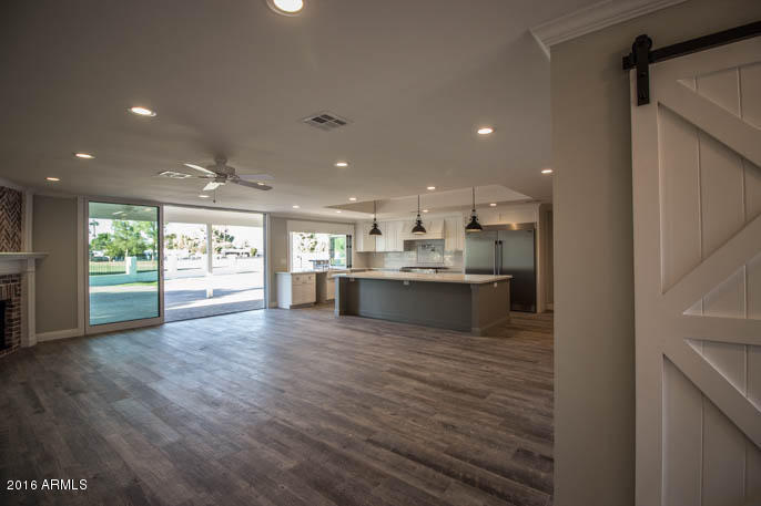 42 West Boca Raton Road Phoenix, AZ 85023 - Photo 9 of 33 Great room-kitchen (1 of 1)-2