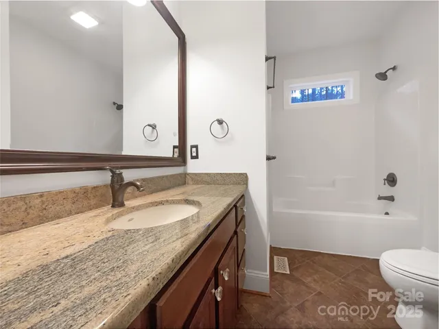 $600,000 | 3865 Granite Street, Terrell, NC 28682