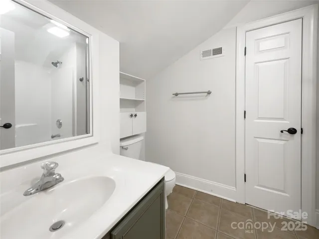 $600,000 | 3865 Granite Street, Terrell, NC 28682