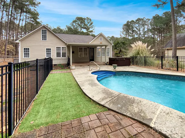 $600,000 | 3865 Granite Street, Terrell, NC 28682