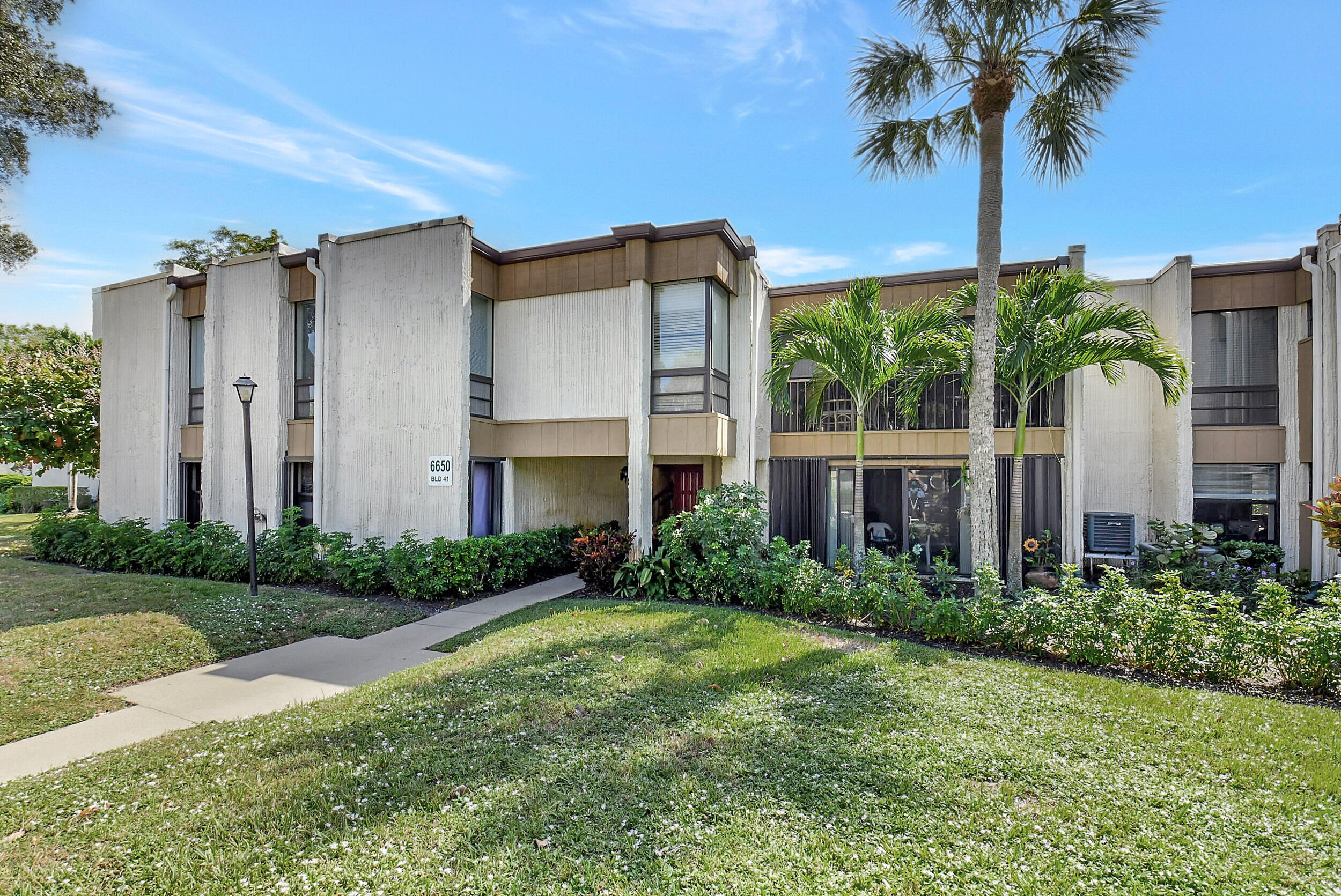 6650 Spring Bottom Way, Unit 281 Boca Raton, FL 33433 - Photo 3 of 54 DSC_3201