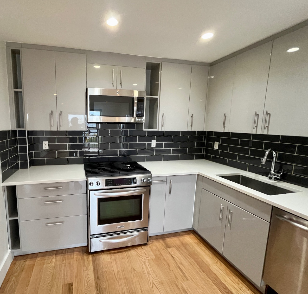 63-34 Fresh Pond Road, Unit G4 Queens, NY 11385 - Photo 3 of 17 Gallery Image 3