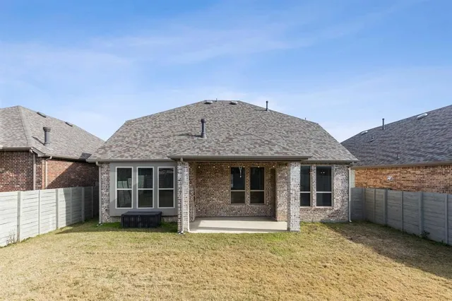 $2,995 | 1305 Swan Trail, Argyle, TX 76226