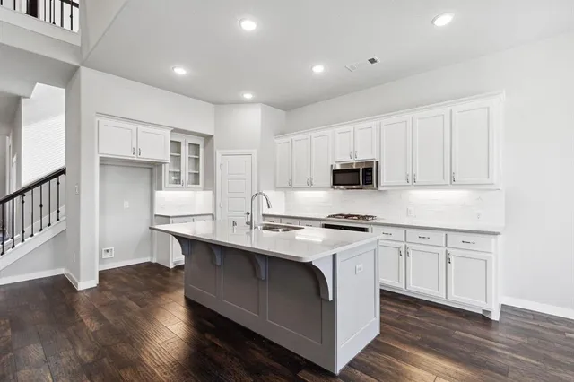 $2,995 | 1305 Swan Trail, Argyle, TX 76226