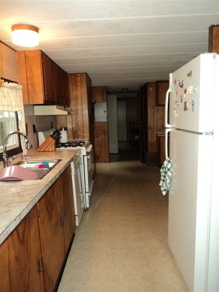 19 Hunt Road Kingston, NH 03848 - Photo 3 of 21