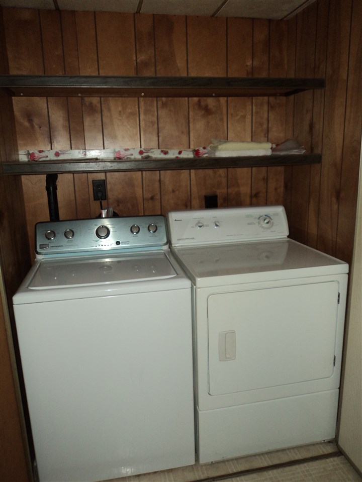 19 Hunt Road Kingston, NH 03848 - Photo 7 of 21
