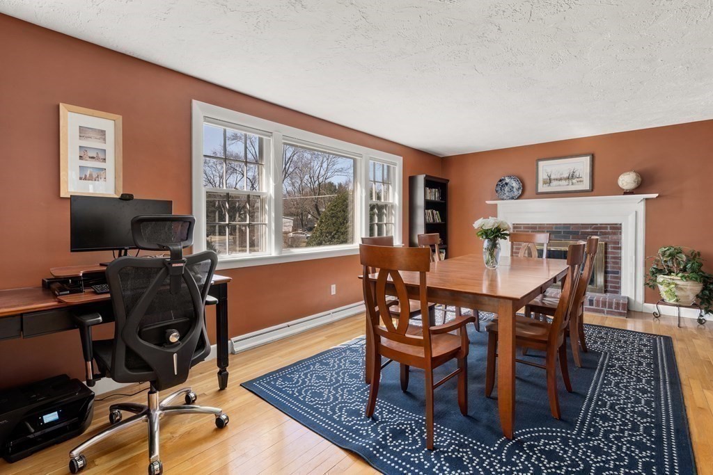 46 Aqueduct Road Wayland, MA 01778 - Photo 9 of 26 Gallery Image 9