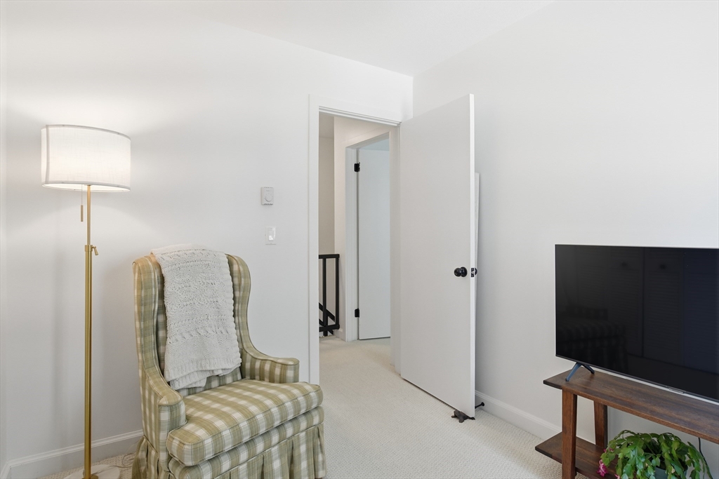 4 Pebblestone Circle, Unit 4 Suffield, CT 06078 - Photo 22 of 38