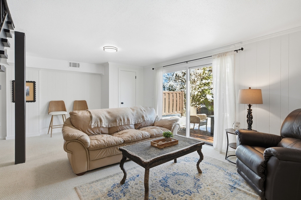 4 Pebblestone Circle, Unit 4 Suffield, CT 06078 - Photo 25 of 38