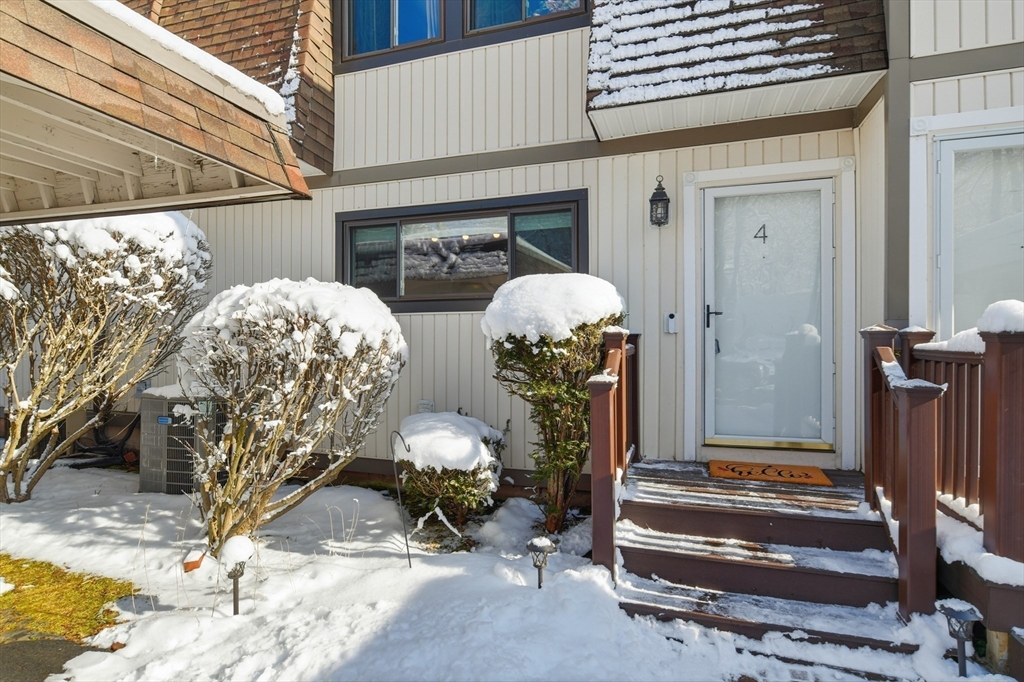 4 Pebblestone Circle, Unit 4 Suffield, CT 06078 - Photo 37 of 38