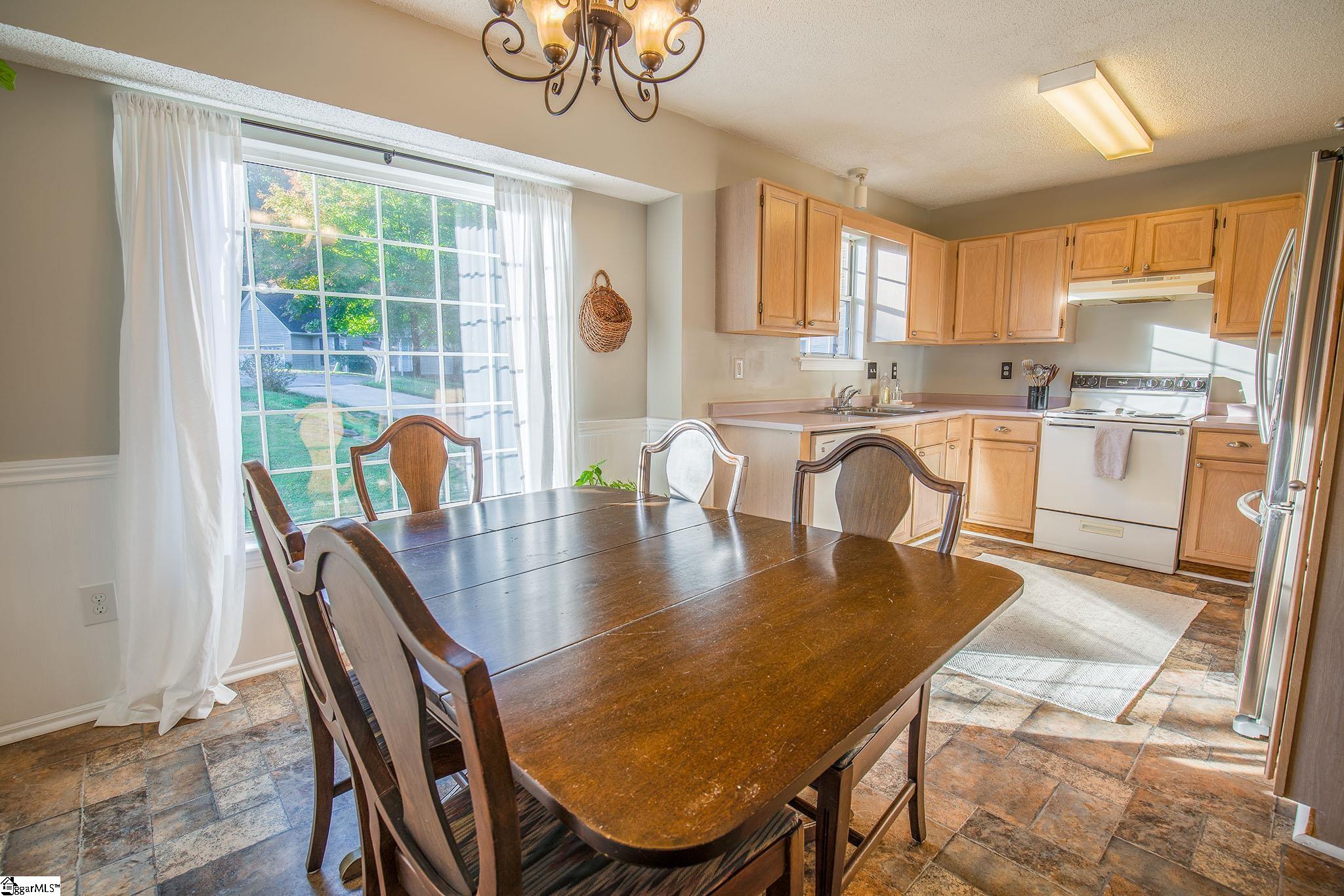 142 West Fall River Way Simpsonville, SC 29680 - Photo 13 of 34 Gallery Image 13