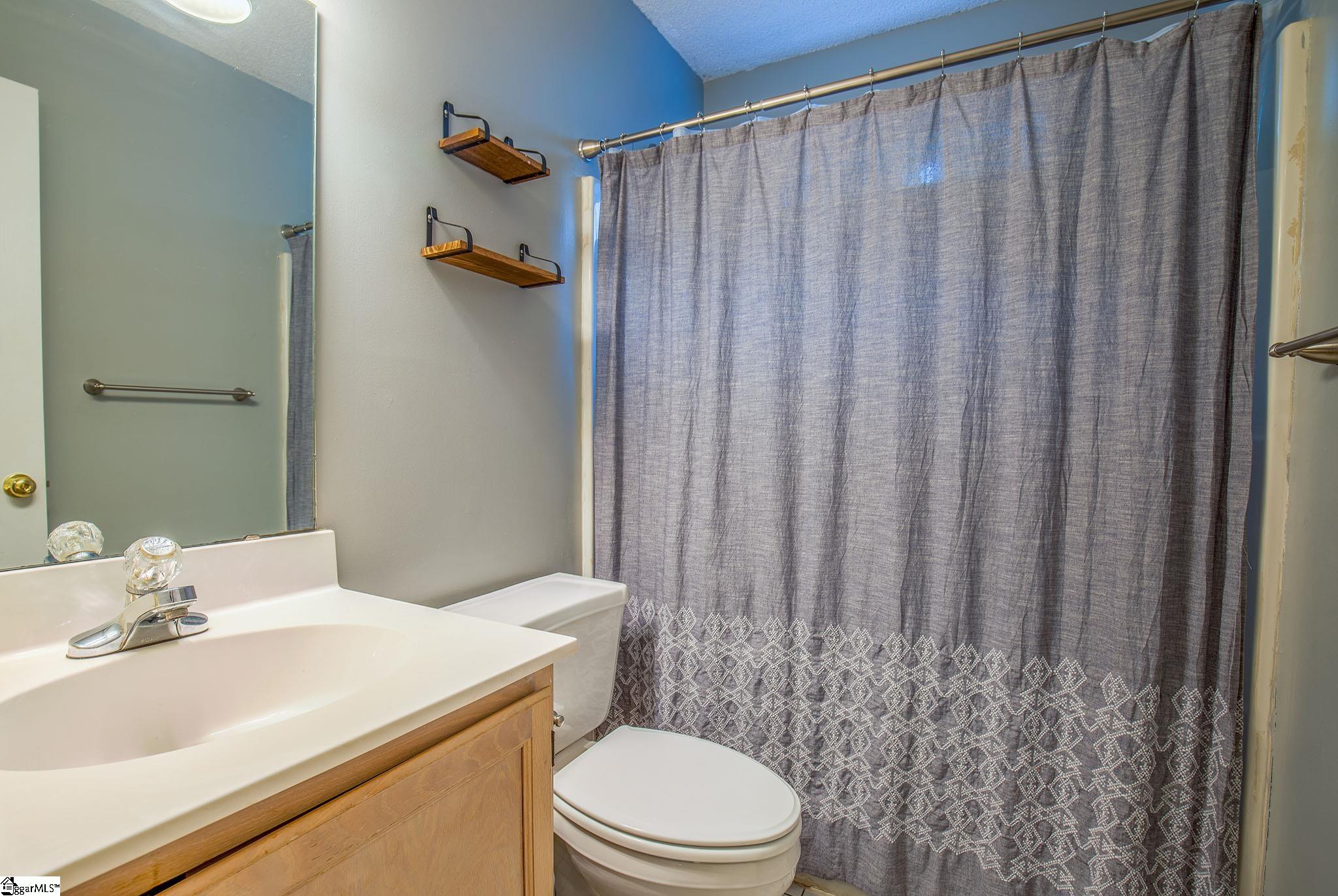 142 West Fall River Way Simpsonville, SC 29680 - Photo 24 of 34 Gallery Image 24