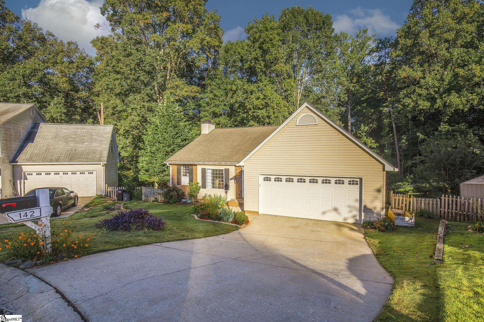 142 West Fall River Way Simpsonville, SC 29680 - Photo 3 of 34 Gallery Image 3