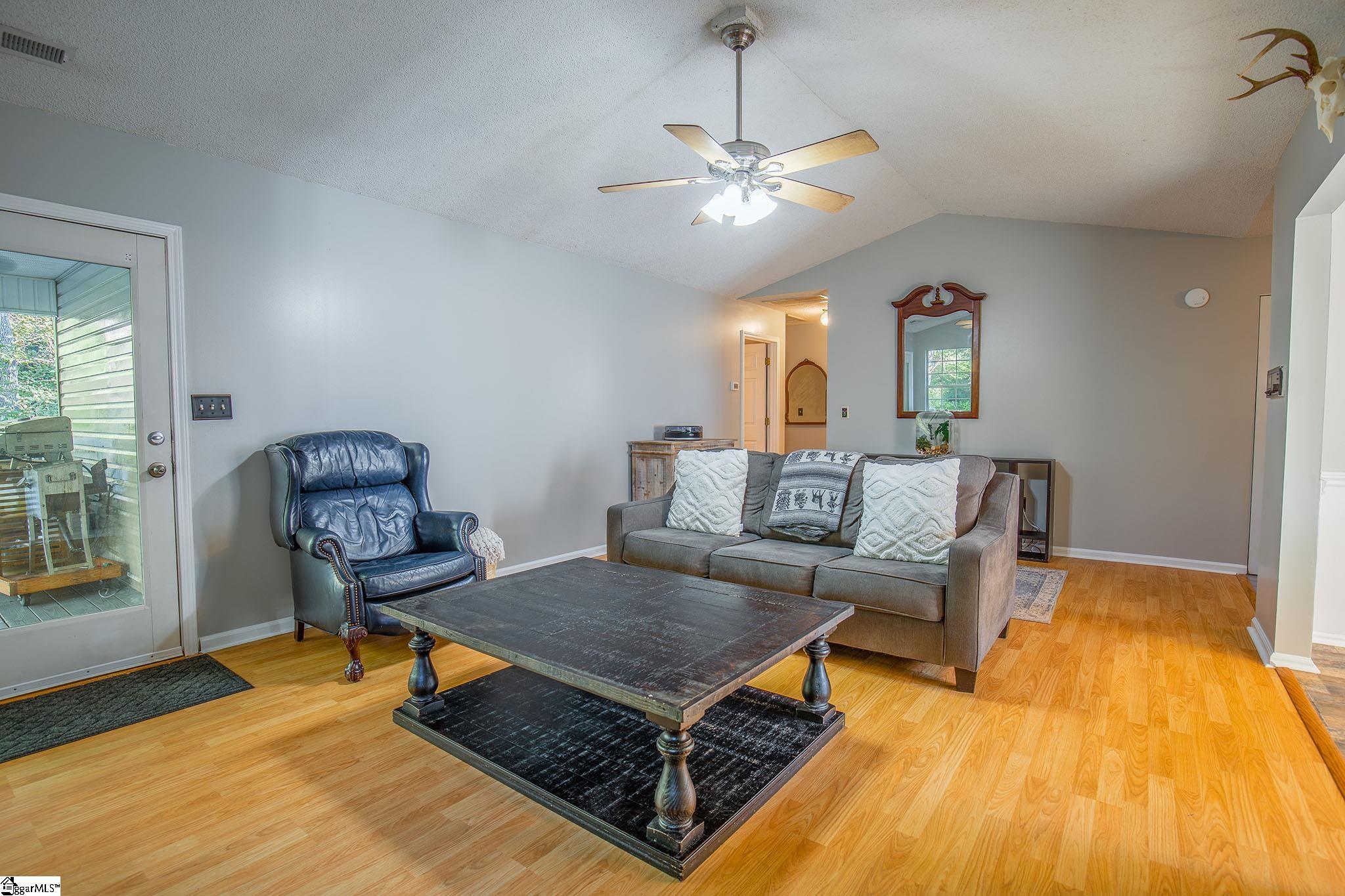 142 West Fall River Way Simpsonville, SC 29680 - Photo 9 of 34 Gallery Image 9