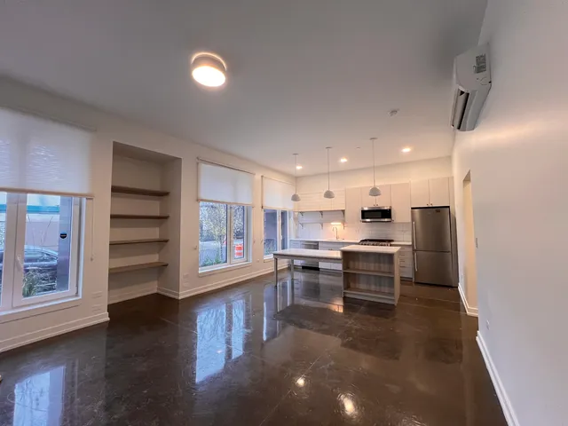 $3,750 | 1131 West Winona Street, Unit 104, Chicago, IL 60640