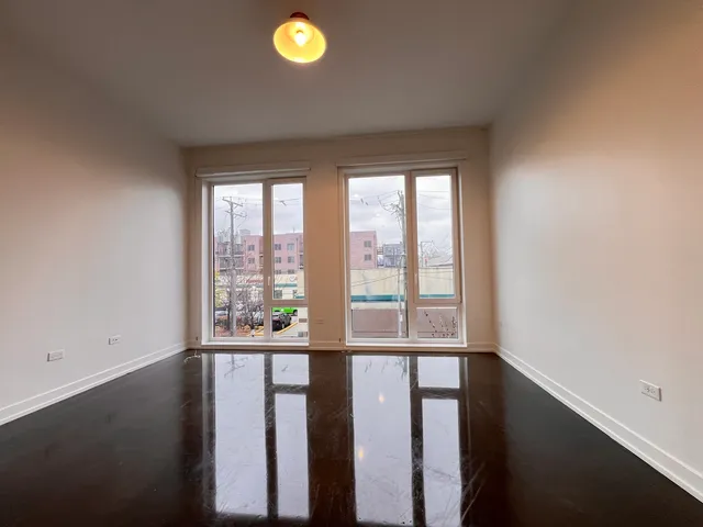 $3,750 | 1131 West Winona Street, Unit 104, Chicago, IL 60640