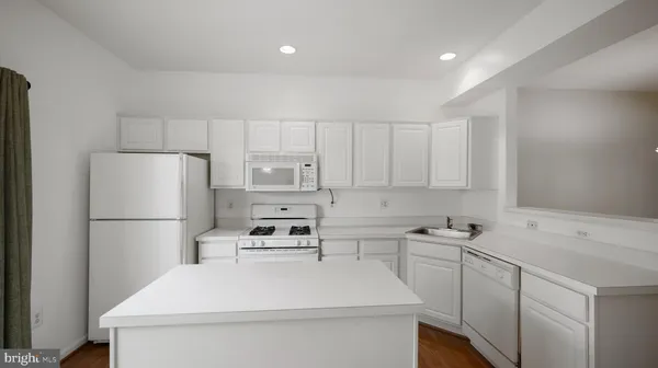 $2,800 | 3575 Sherbrooke Circle, Woodbridge, VA 22192
