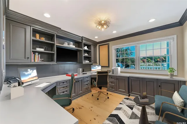 $4,700,000 | 300 Maple Street, Islip, NY 11751